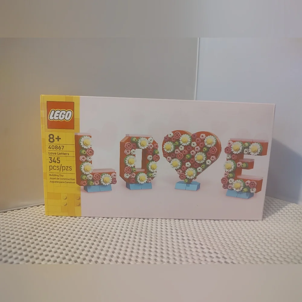 Lego 40867 Love Letters NWT Building Toy Set Valentine's Day
